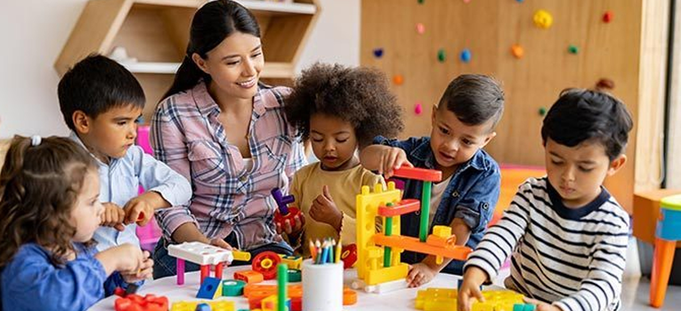 Advantages of introducing your kid to school early